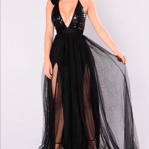 Sophisticated Sequins Forman Gown (Black)